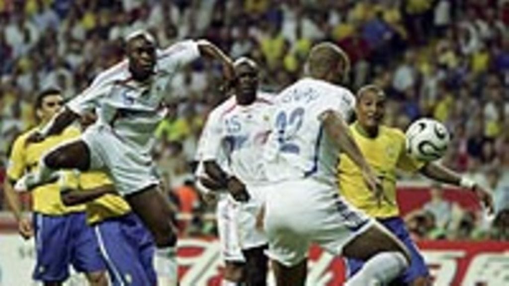 Thierry Henry, Ranska (edessä), Brasilia-pelissä, Photo: Michael Steele/Getty Images Sport