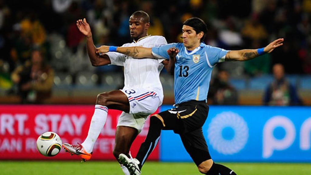 Eric Abidal ja Sebastian Abreu, kuva: Jamie McDonald/Getty Images