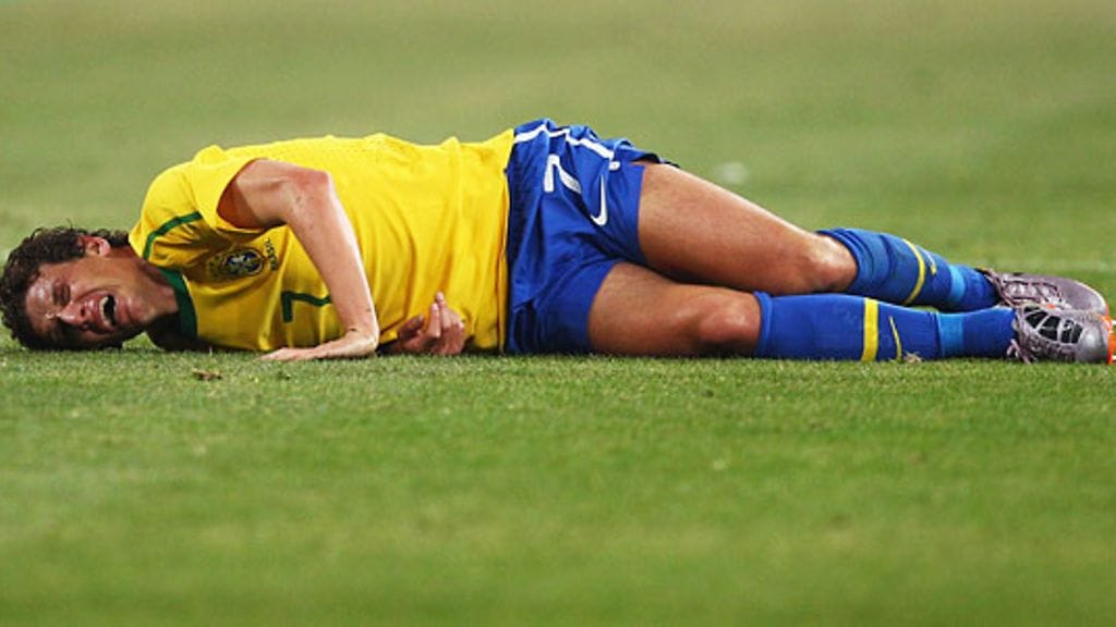 Elano tuskissaan, kuva: Richard Heathcote/Getty Images