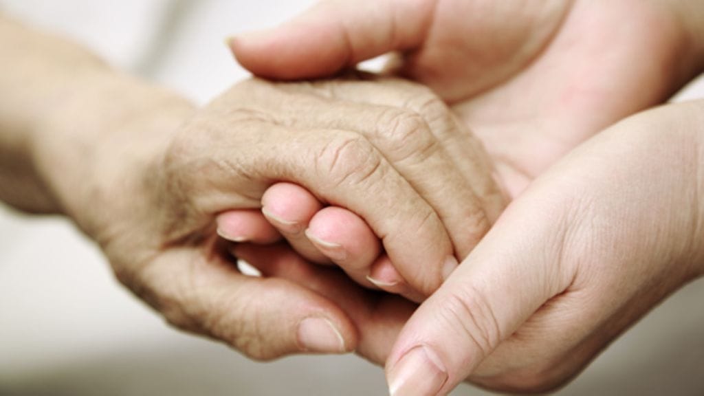 Lukijan äidin palovammojen syntymiselle ei saatu selitystä. Kuvituskuva.