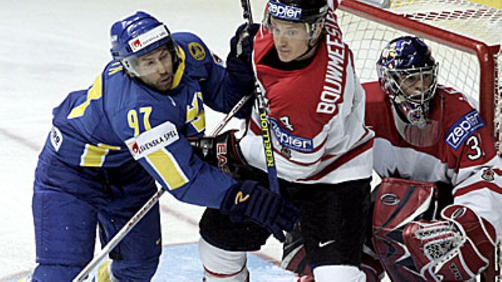 Per Ledin (vas.), kuva: EPA/VALDA KALNINA