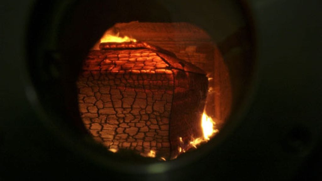 Polttohautaus on nykyään yleinen käytäntö, mutta aiheutti aikanaan tunteenpaloa.