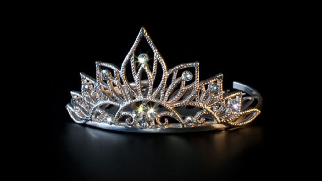 Ken on heistä kaikkein leikatuin, hyvätapaisin tai klingonmaisin?