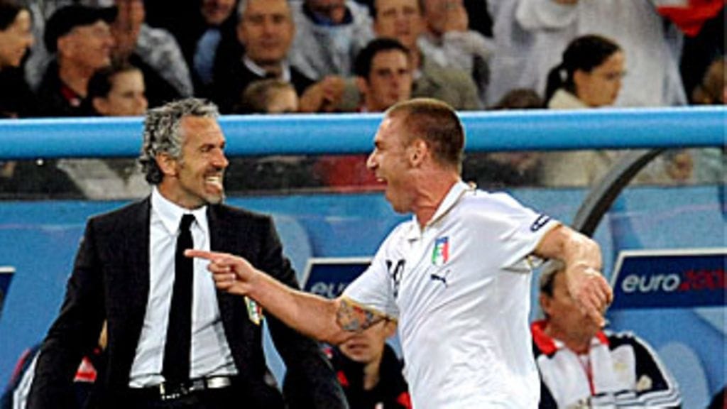 Roberto Donadoni ja Daniele De Rossi, kuva: EPA/ETTORE FERRARI