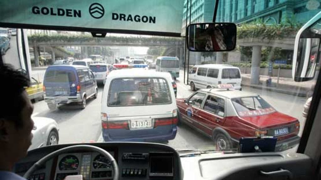 Ruuhkaa liikenteessä.