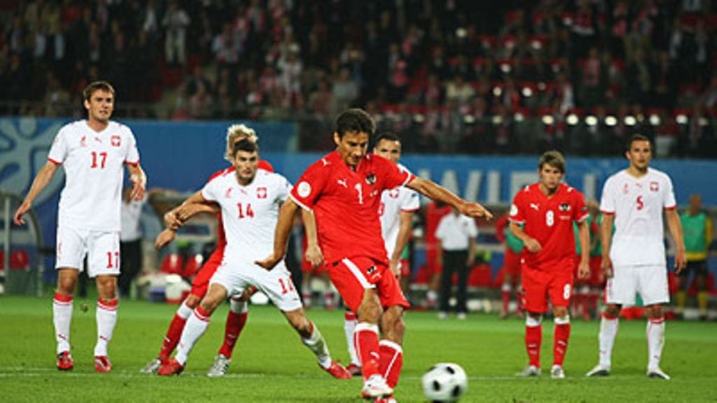 Onnistuuko Ivica Vastic jälleen? Kuva: Andreas Rentz/Bongarts/Getty Images