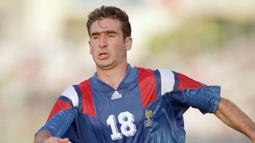 1992 Ruotsi: Ranskan Eric Cantona vauhdissa.