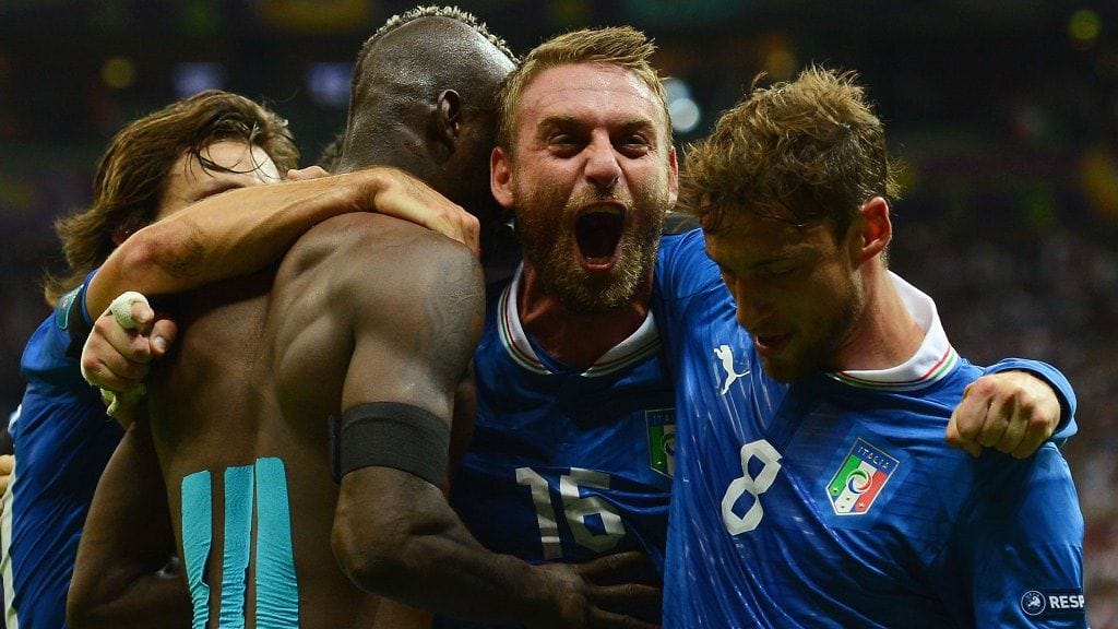 Edes Balotelli ei ole pystynyt sotkemaan joukkueen yhteishenkeä...