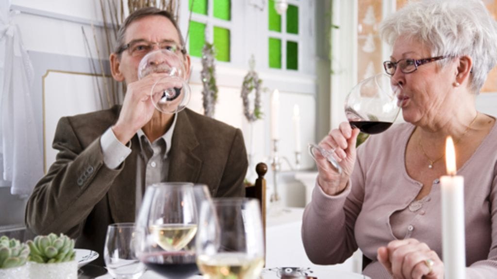 Alkoholin käyttö vaikuttaa suonikohjuihin.