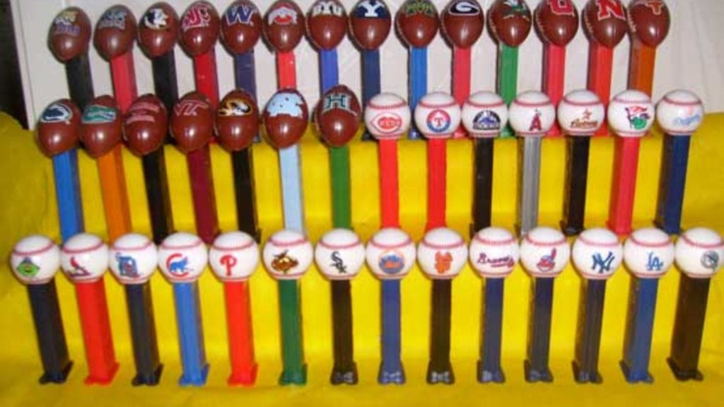 Amerikkalaisten jalkapallo- ja baseball -joukkueiden nimikkoPEZit