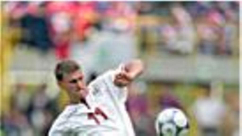 Ebbe Sand. Photo: Phil Cole /Allsport