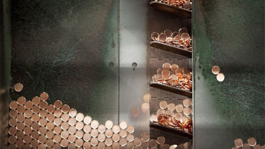 Käyttöraha-aihioita matkalla.