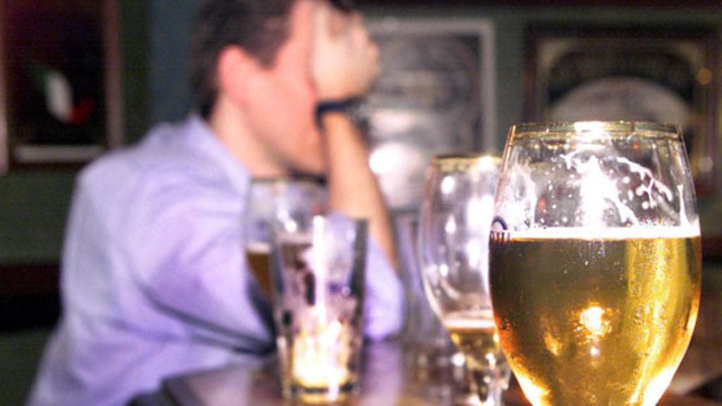 Monet päihderiippuvaiset kärsivät myös mielenterveysongelmista.