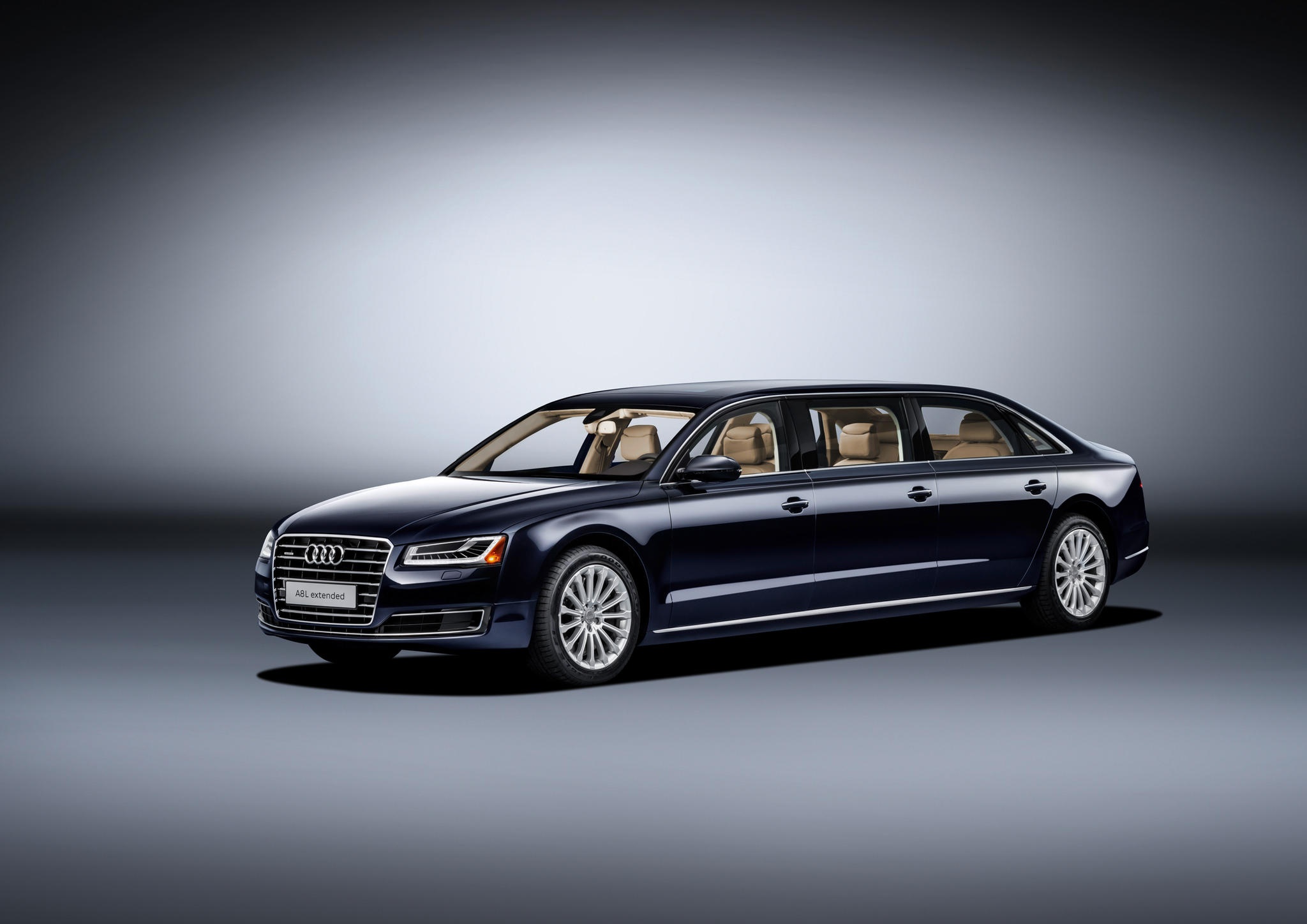 Audi A8 L Extended 1
