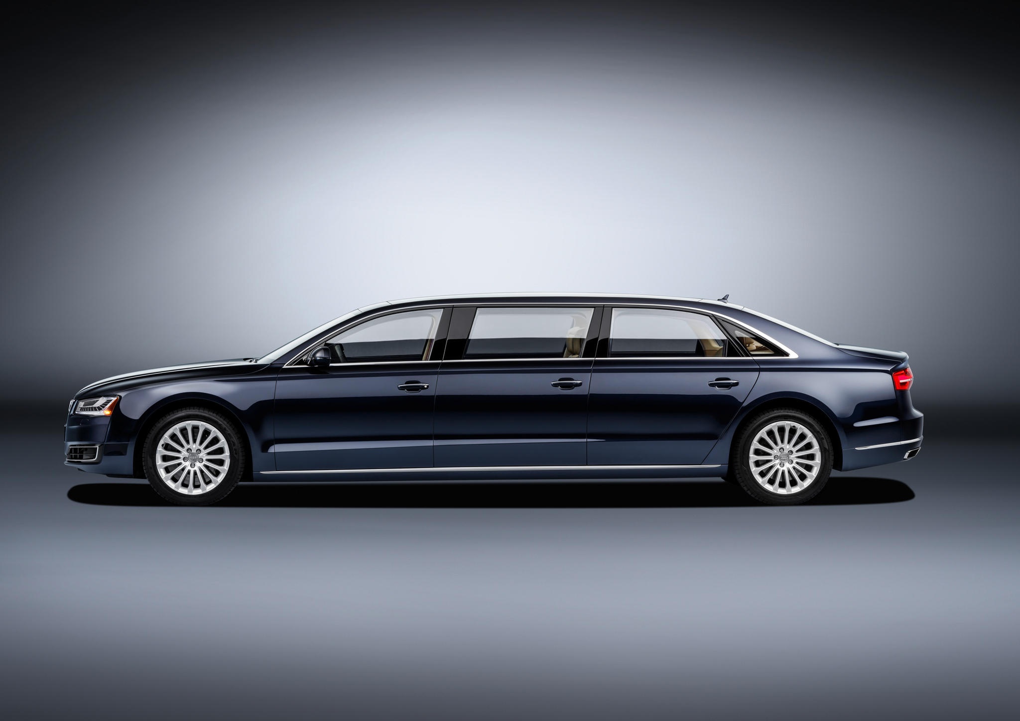 Audi A8 L Extended 3